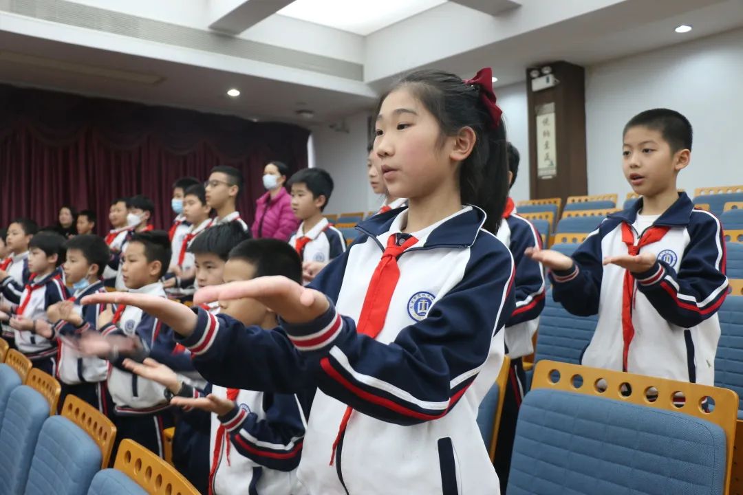 快樂學習，健康午休 | 博士有成午休課桌椅走進莞城中心小學(圖6)