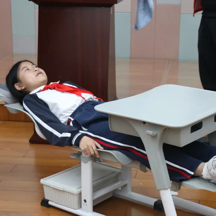 快樂學習，健康午休 | 博士有成午休課桌椅走進莞城中心小學(圖8)
